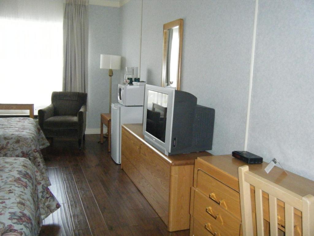Claymore Inn And Suites Antigonish Room photo
